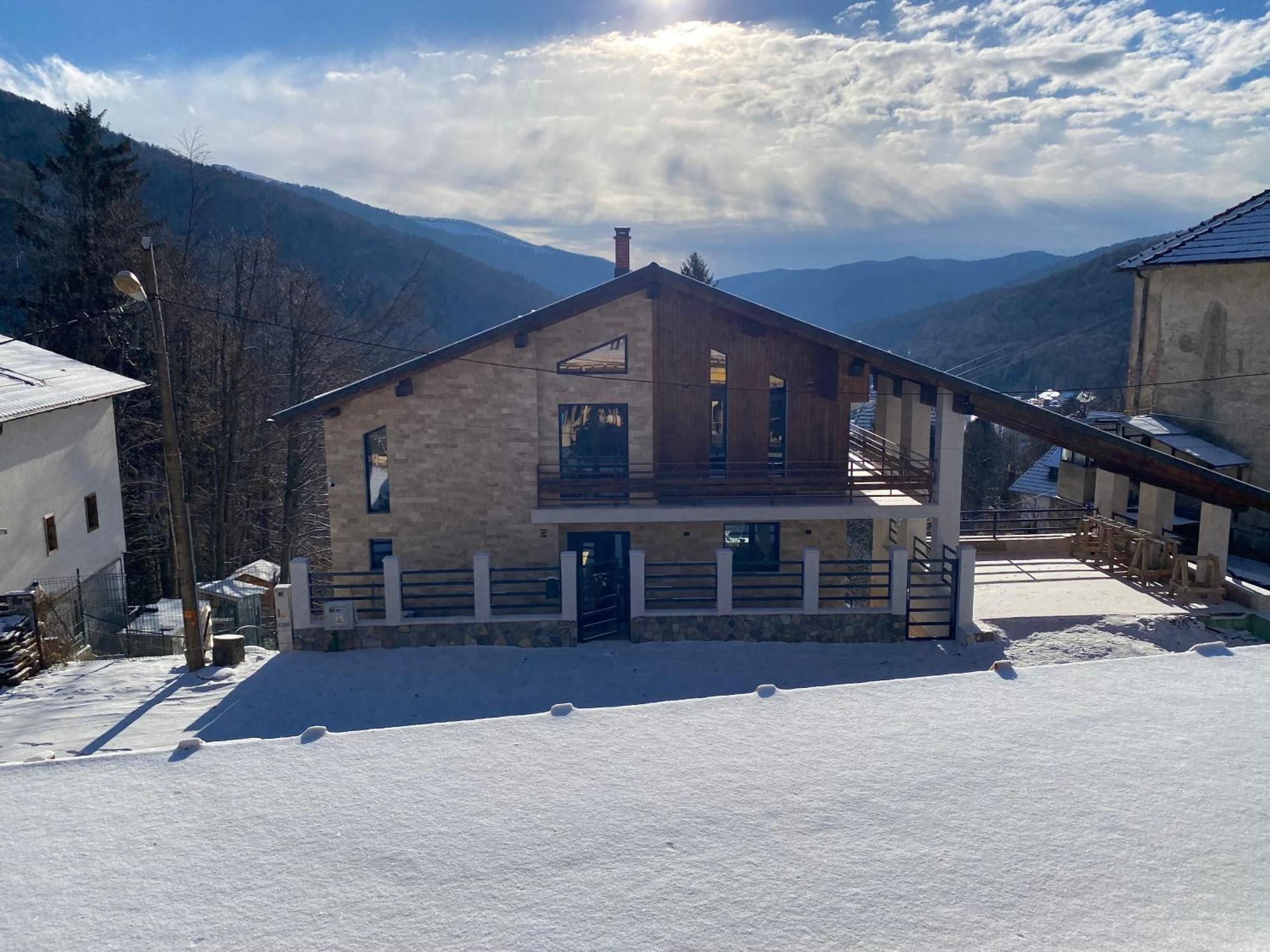 Stone House Sinaia Villa Exterior photo